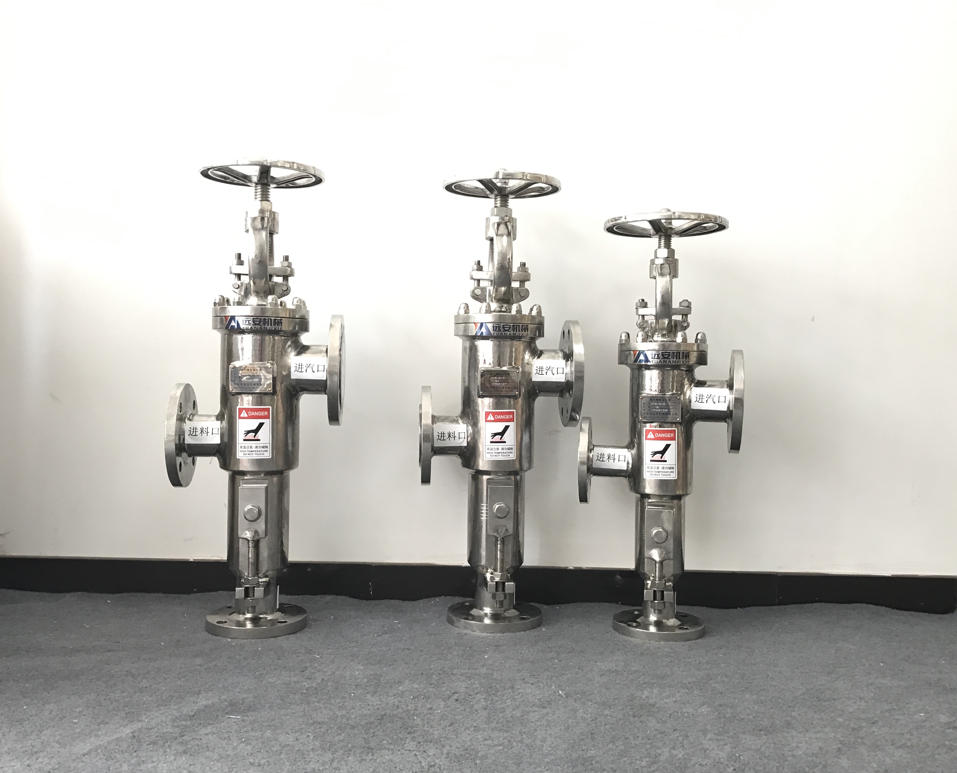 17142693989795.jpg 手動(dòng)高壓.JPG